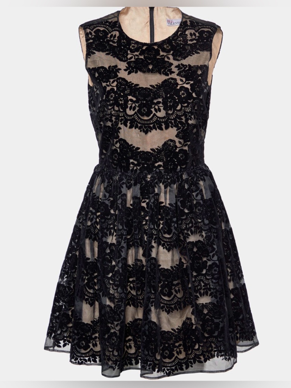 Red Valentino
Black Velvet Floral Silk Black Dress
